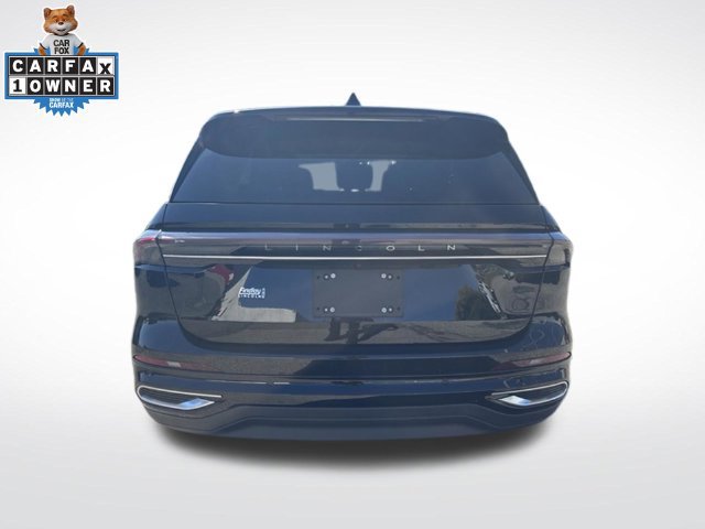 Used 2024 Lincoln Nautilus Premier AWD/4WD image 9