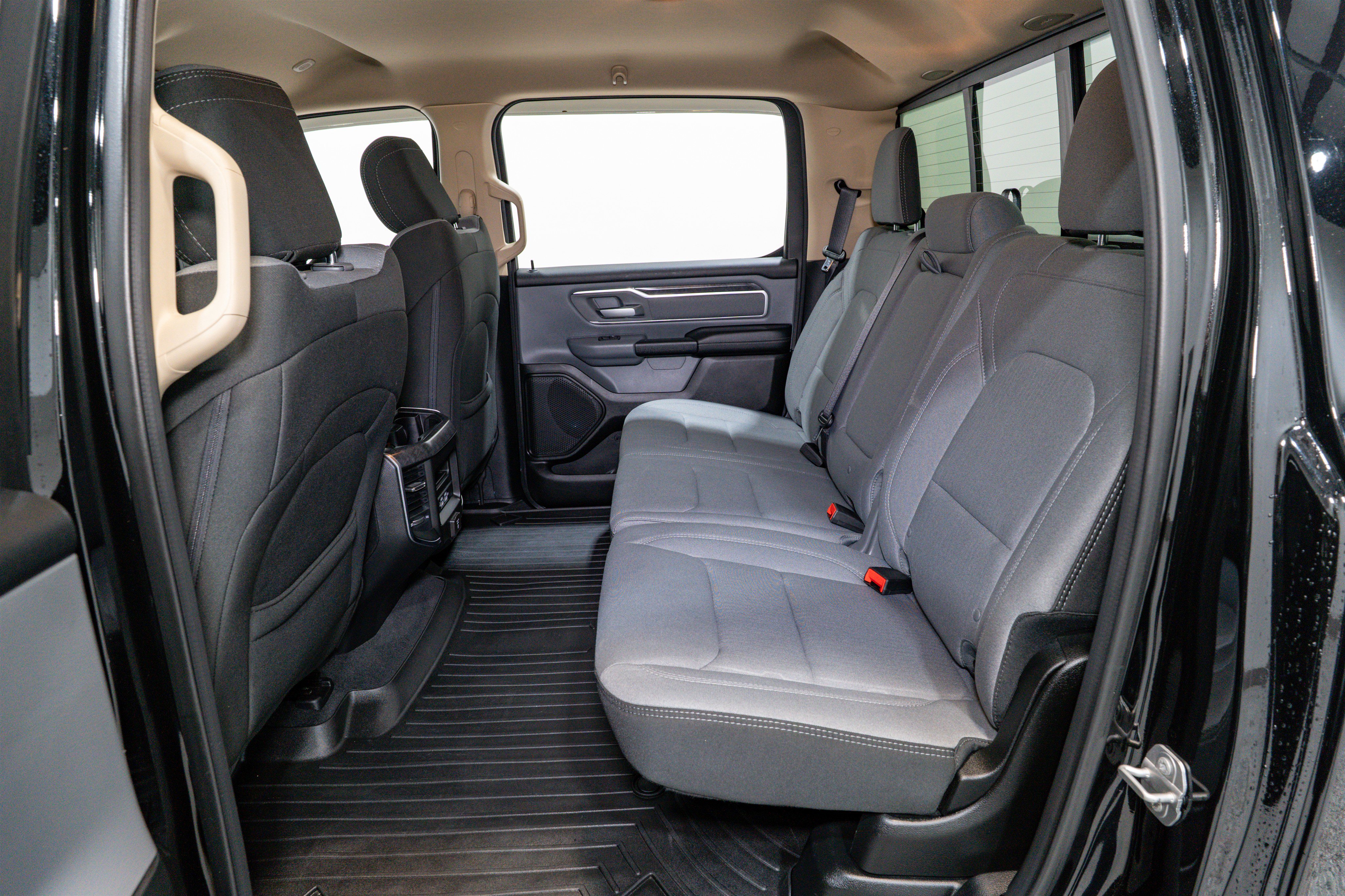 Used 2019 RAM 1500 Big Horn image 30