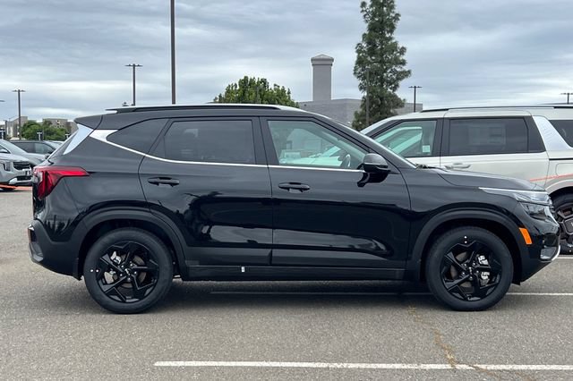 New 2026 Kia Seltos EX w/ EX Sunroof Package FWD image 3