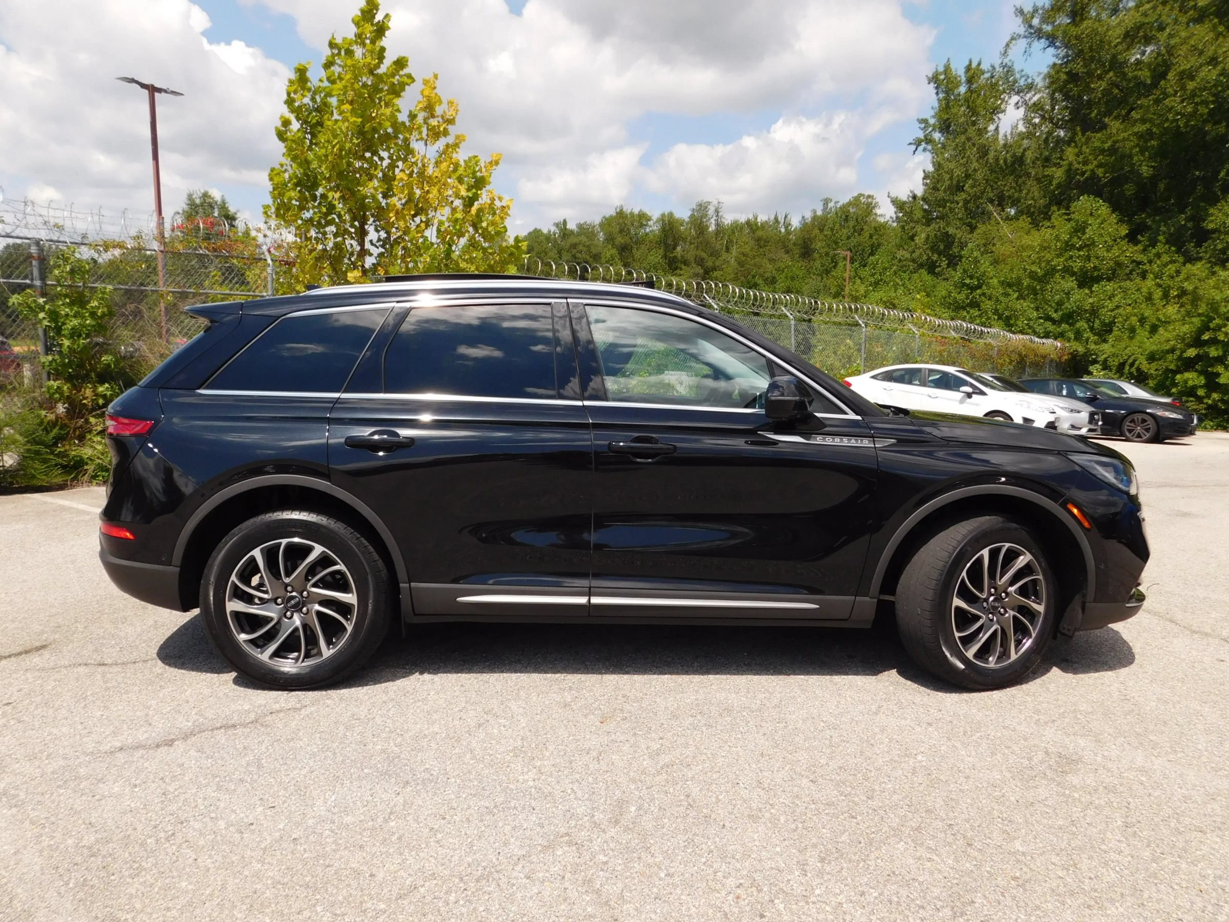 Used 2020 Lincoln Corsair Reserve w/ Equipment Group 201A AWD/4WD image 5