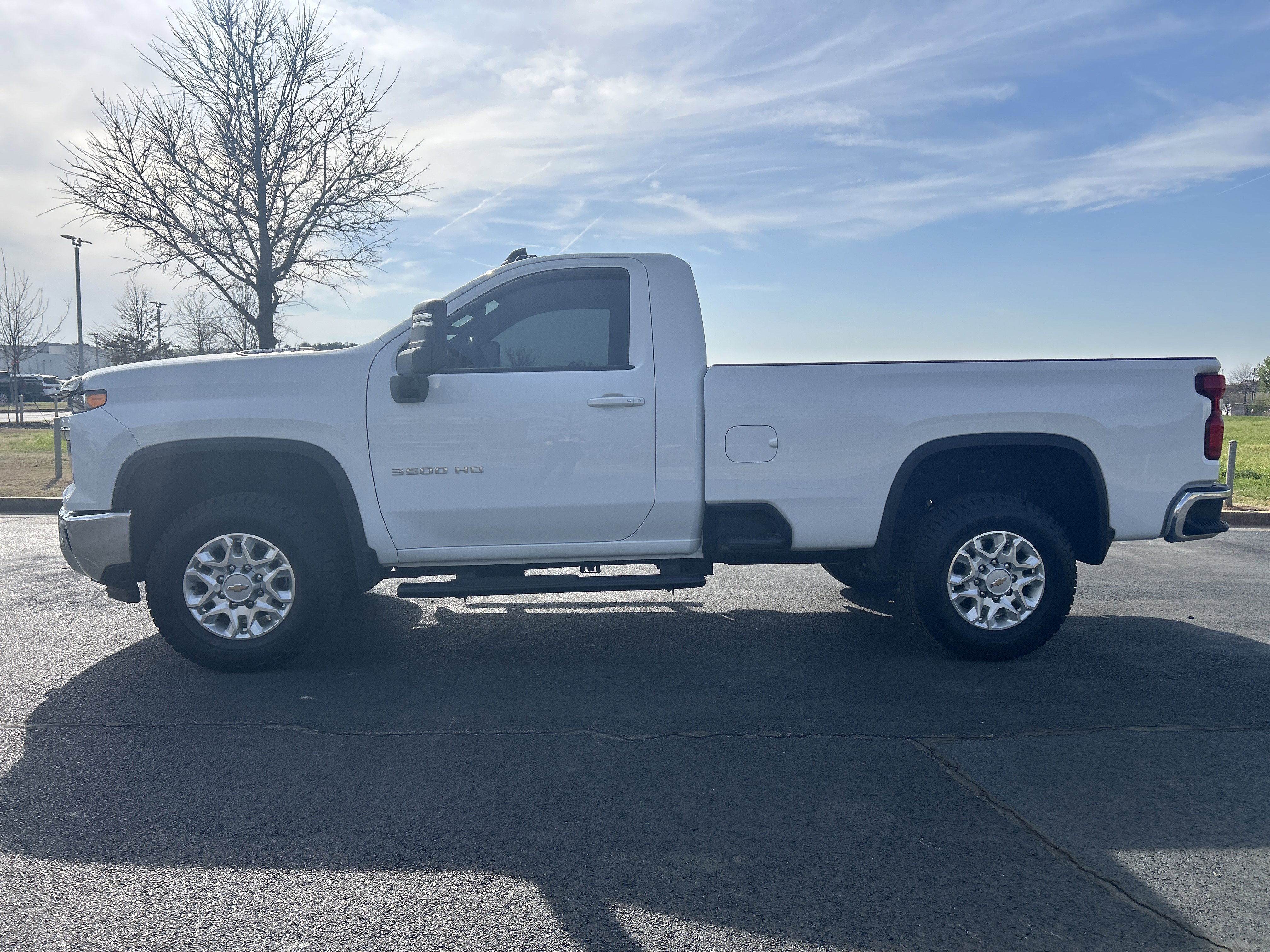 Used 2024 Chevrolet Silverado 3500 LT RWD image 6
