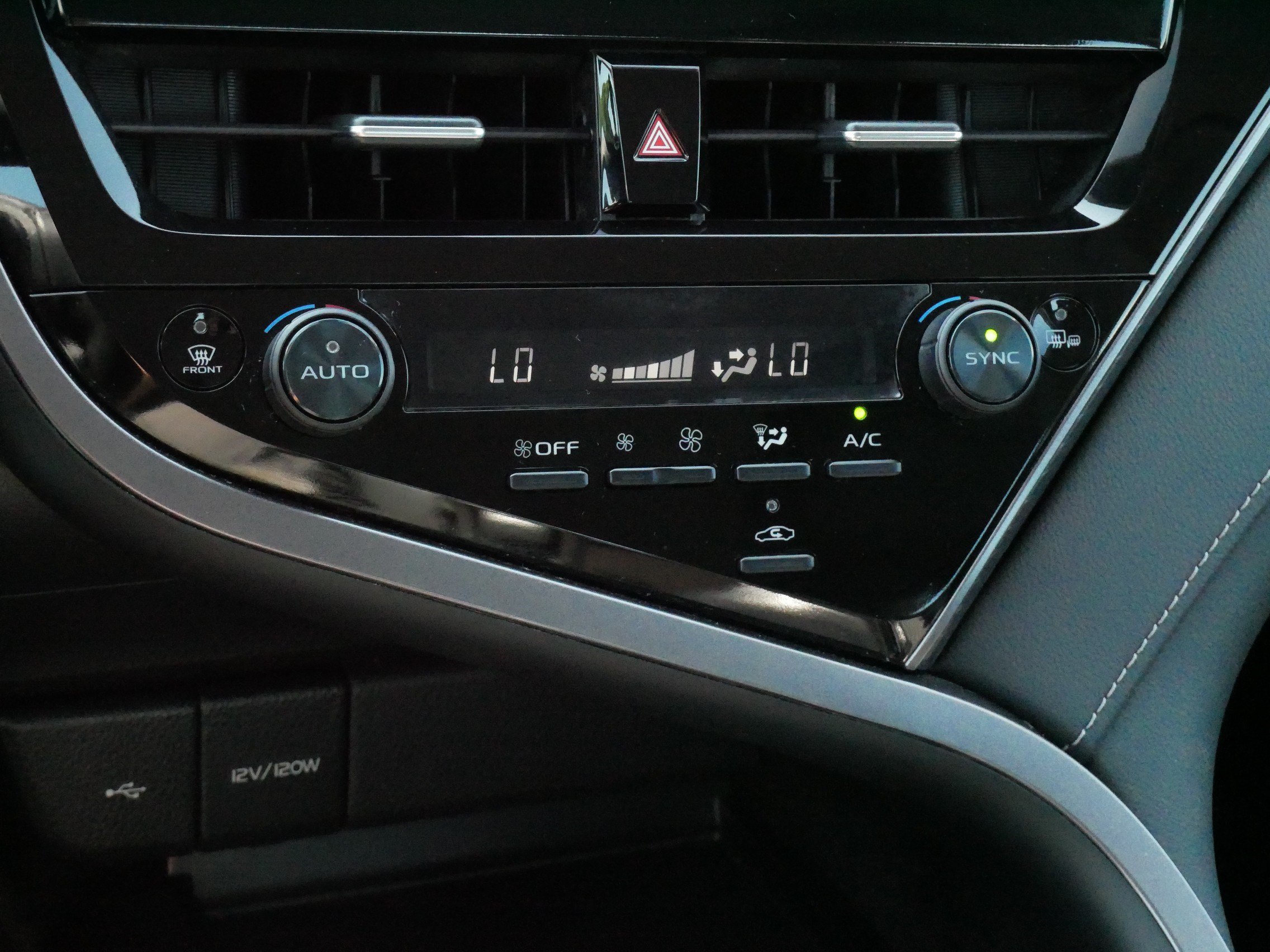 Certified 2024 Toyota Camry SE FWD image 23