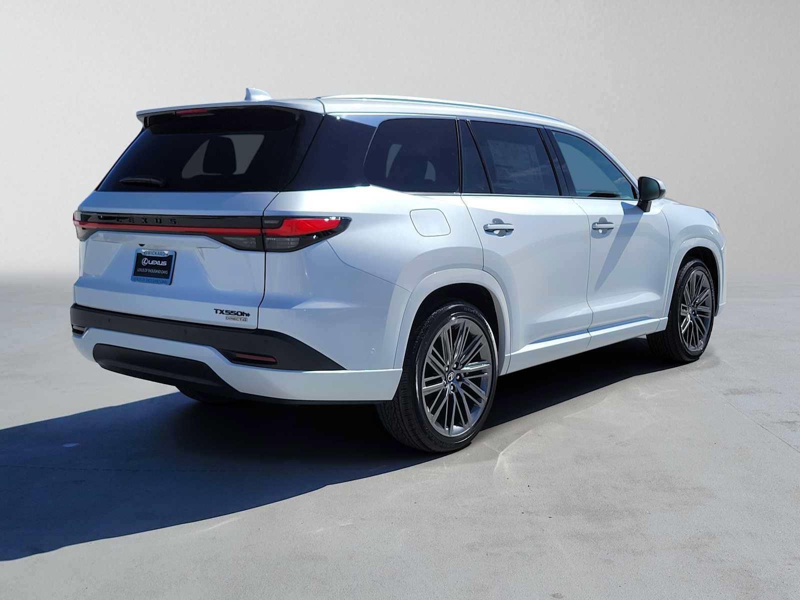 Certified 2026 Lexus TX 550h AWD Plug-In Hybrid image 36