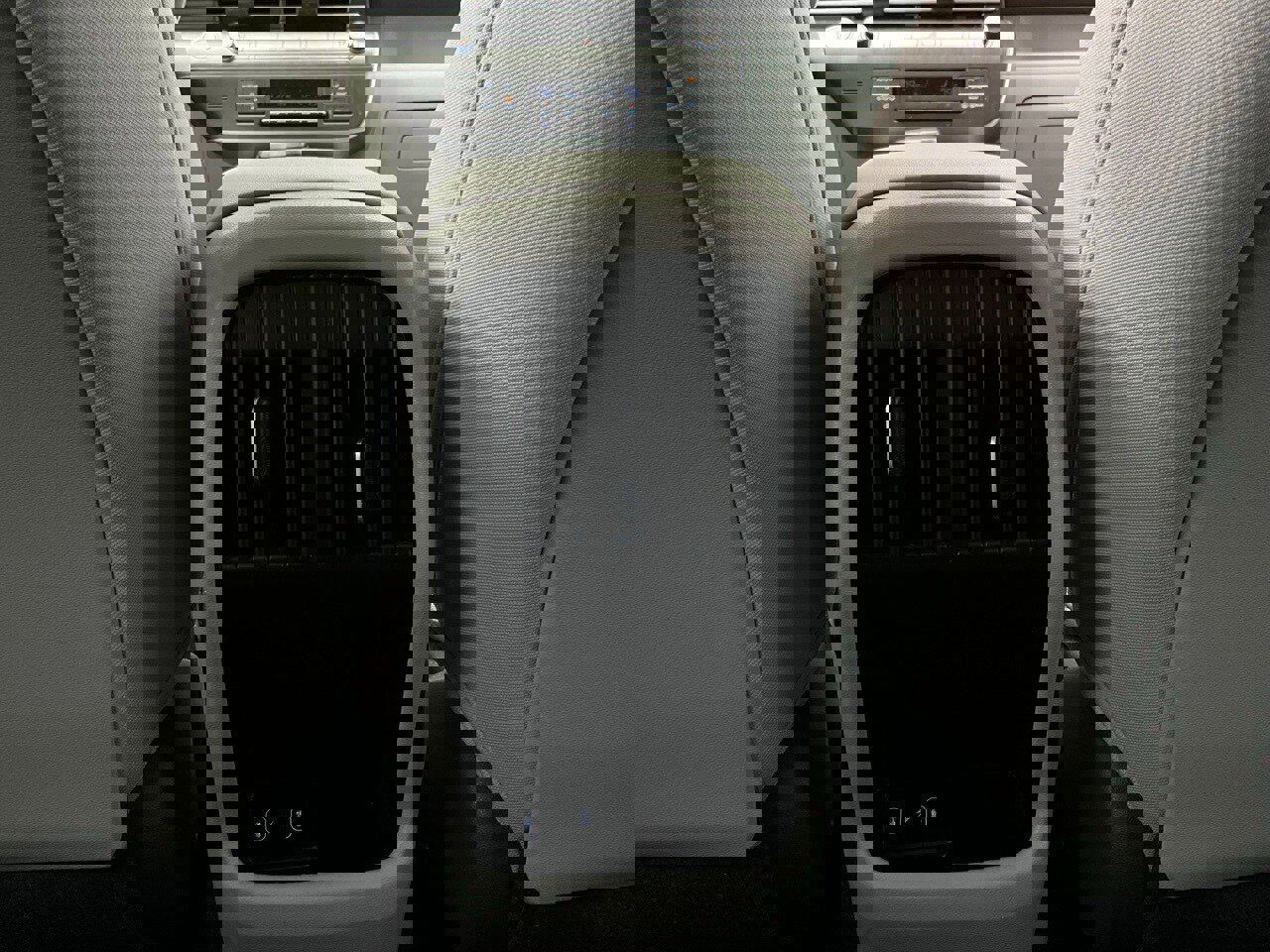 Used 2025 Hyundai Kona SEL image 13