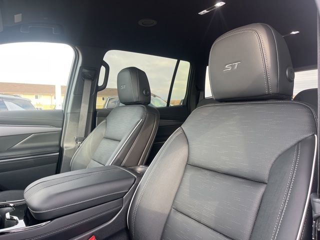 New 2026 Buick Enclave Sport Touring w/ Power Package FWD image 18