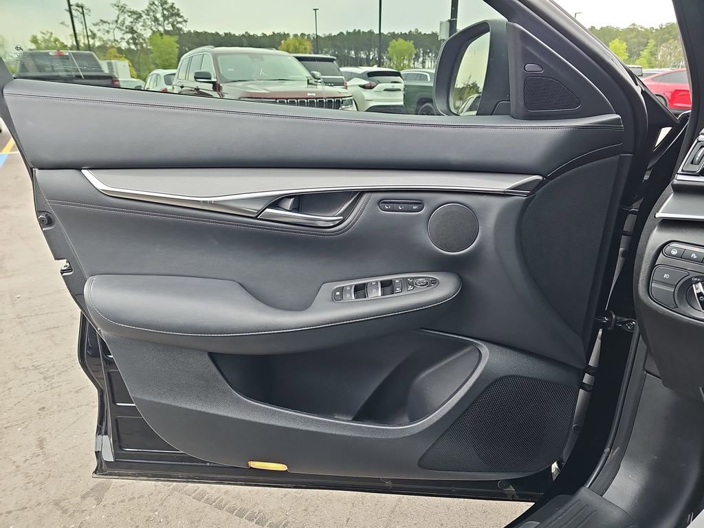 Used 2025 INFINITI QX55 Luxe w/ Cargo Package image 30