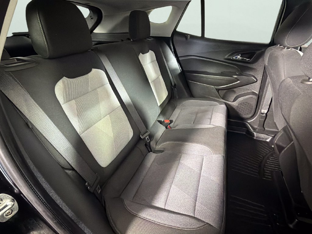Certified 2024 Chevrolet Trax LS FWD image 30