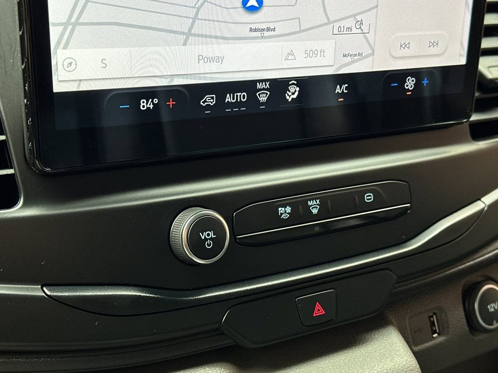 Used 2023 Ford E-Transit Medium Roof image 21