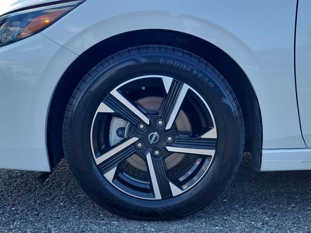 Used 2024 Nissan Sentra SV FWD image 6