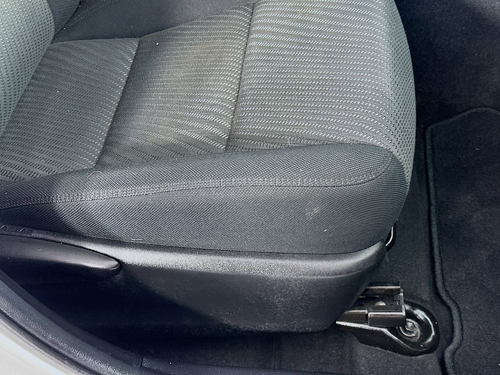 Used 2015 Toyota Camry LE FWD image 21