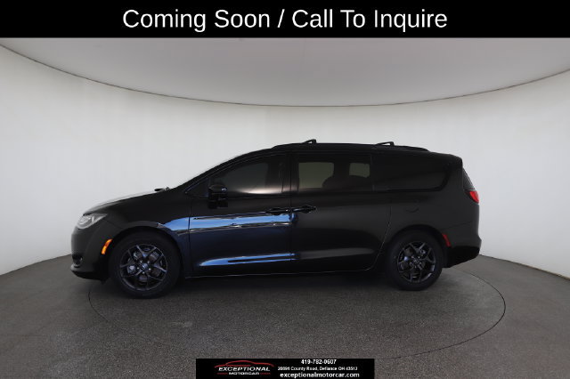 Used 2020 Chrysler Pacifica Touring-L Plus FWD image 6