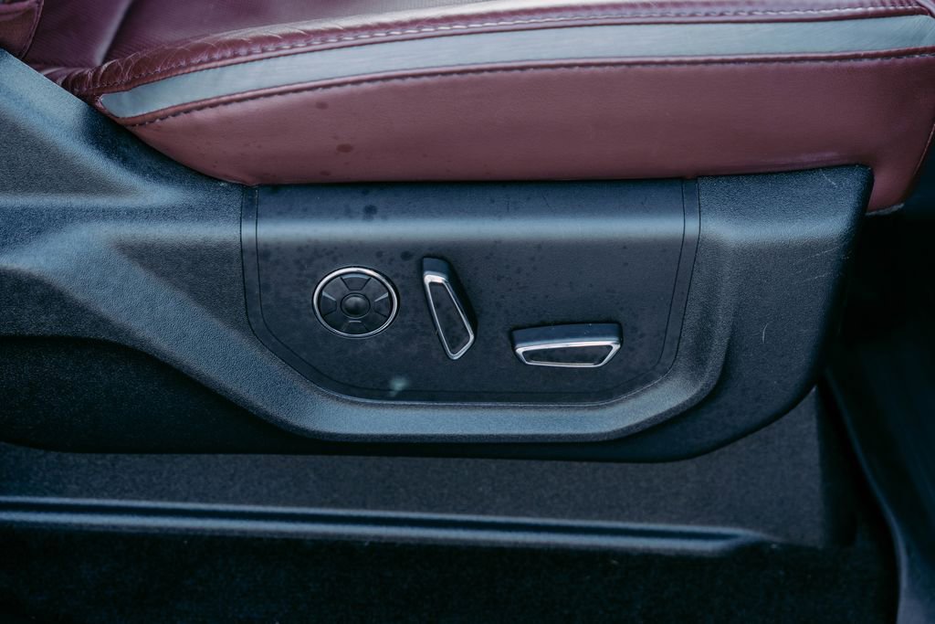 Used 2019 Ford F350 Platinum w/ Platinum Ultimate Package image 15