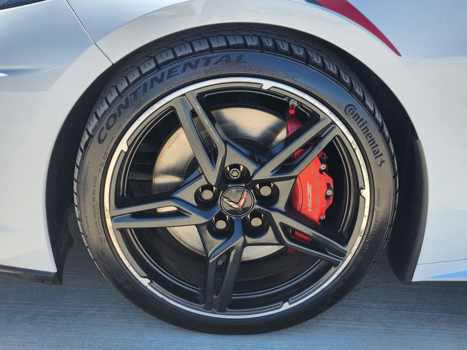 Used 2022 Chevrolet Corvette Stingray w/ Z51 Performance Package image 11