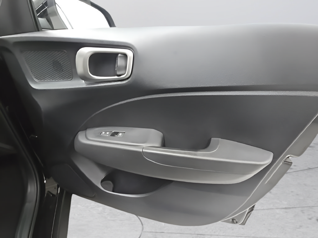 New 2026 Hyundai Venue SE FWD image 24