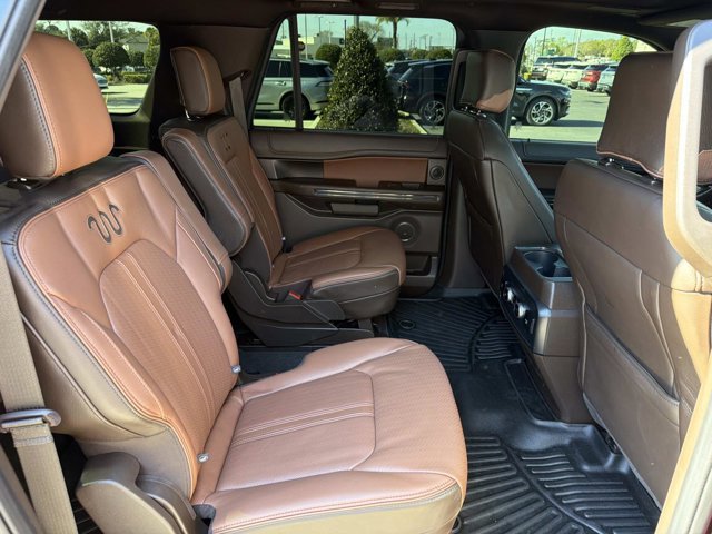 Used 2024 Ford Expedition Max King Ranch image 24