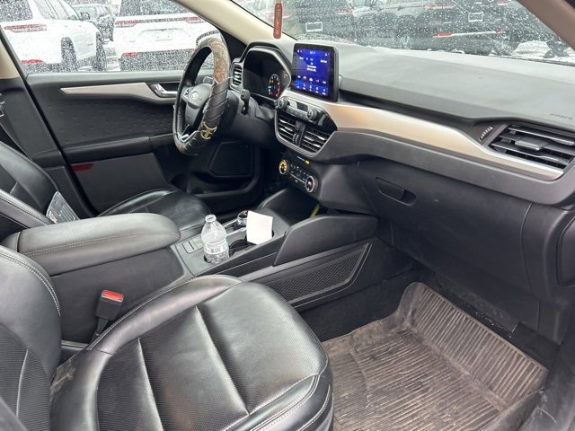 Used 2020 Ford Escape SEL image 7