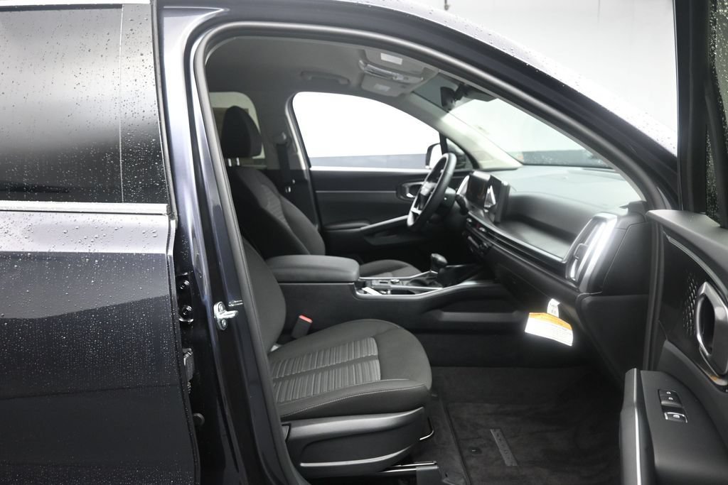 Used 2026 Kia Sorento LX FWD image 27