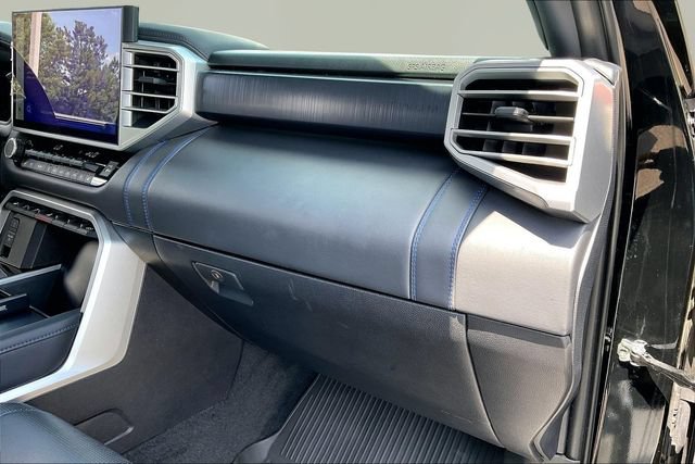 Used 2025 Toyota Tundra Platinum AWD/4WD image 18
