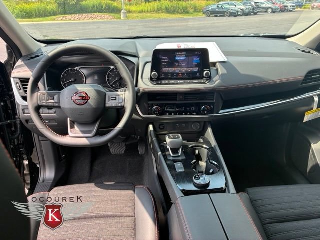 New 2026 Nissan Rogue SV AWD/4WD image 12