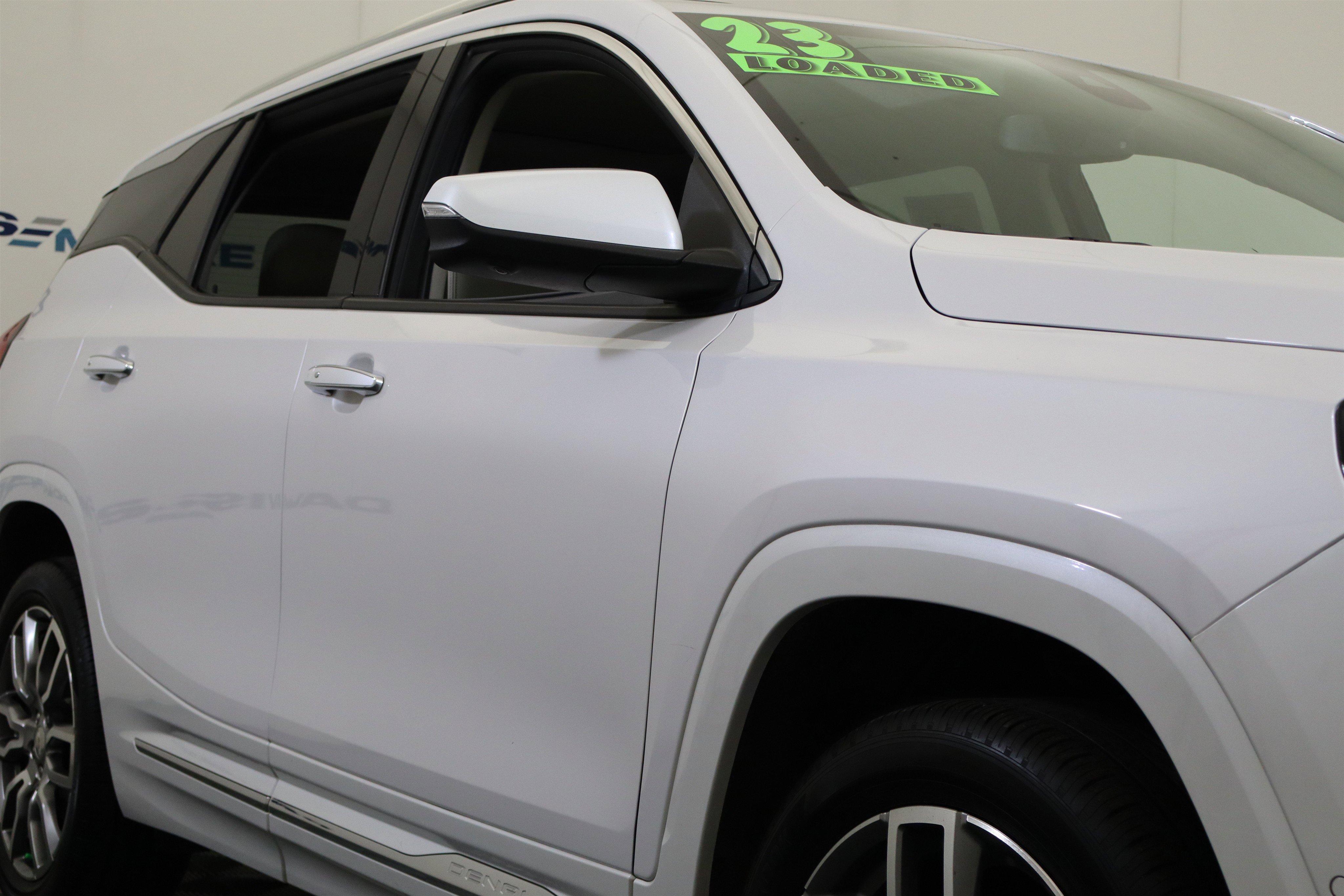 Used 2023 GMC Terrain Denali w/ Denali Premium Package image 39