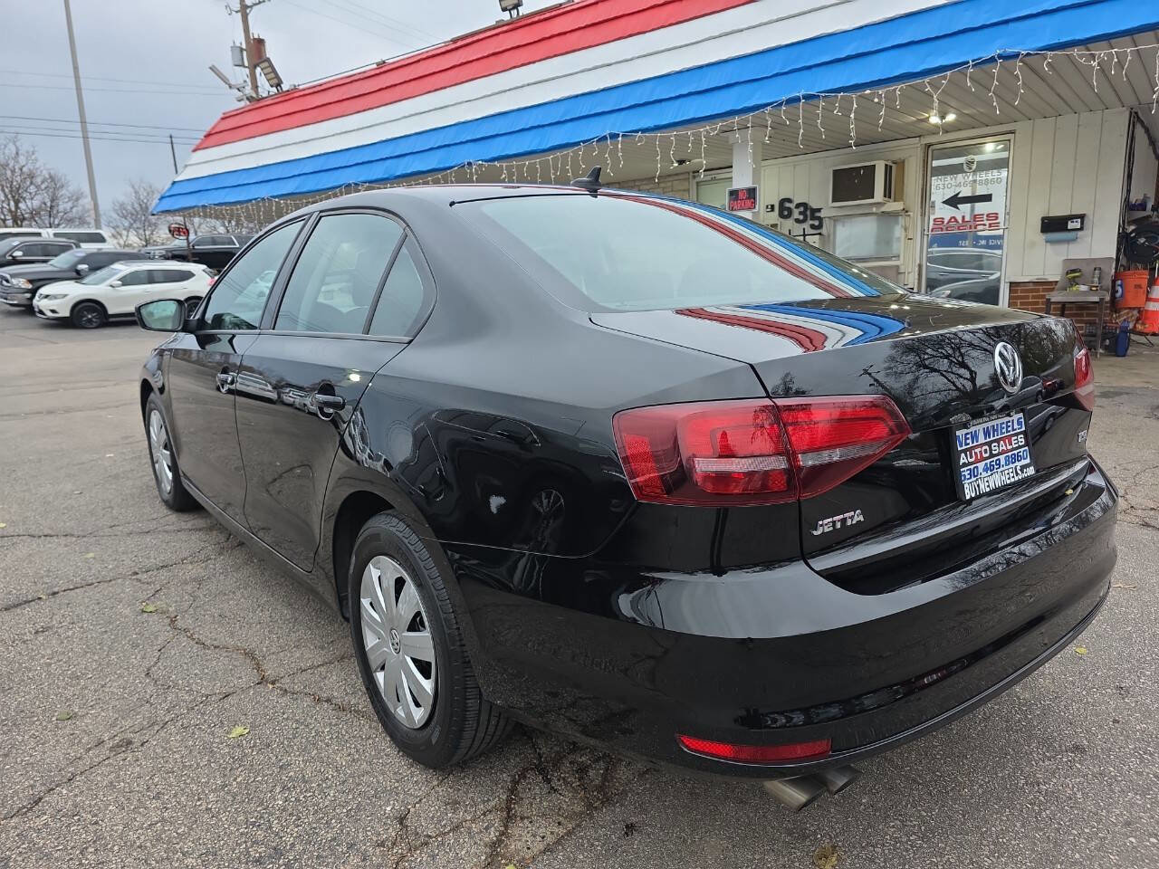 Used 2016 Volkswagen Jetta S image 16