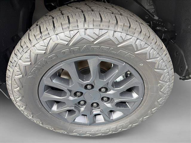 Used 2026 Toyota 4Runner SR5 RWD image 11