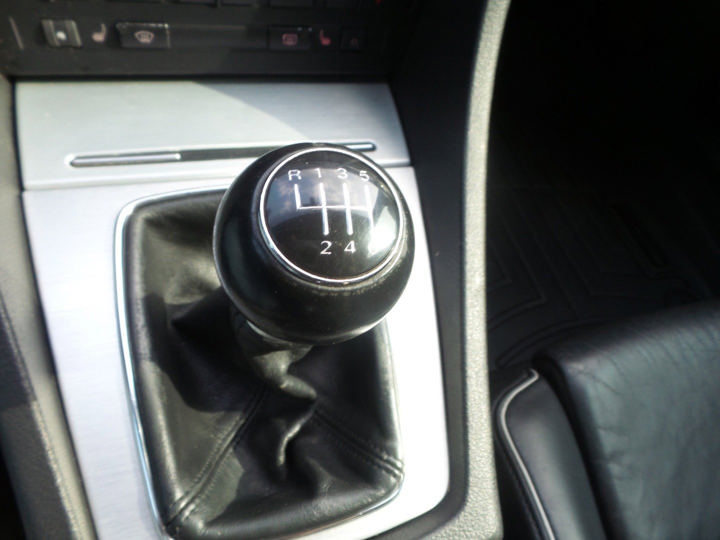 Used 2006 Audi S4 Cabriolet image 39