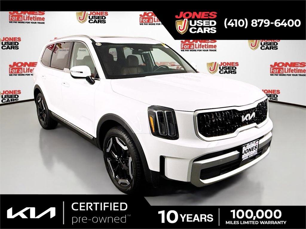 Used 2023 Kia Telluride EX w/ EX Captain's Chair Package image 1