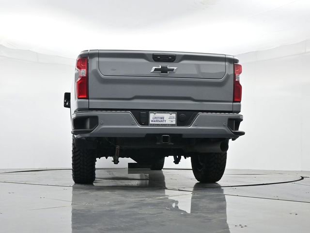 Used 2024 Chevrolet Silverado 2500 LTZ w/ LTZ Plus Package image 38