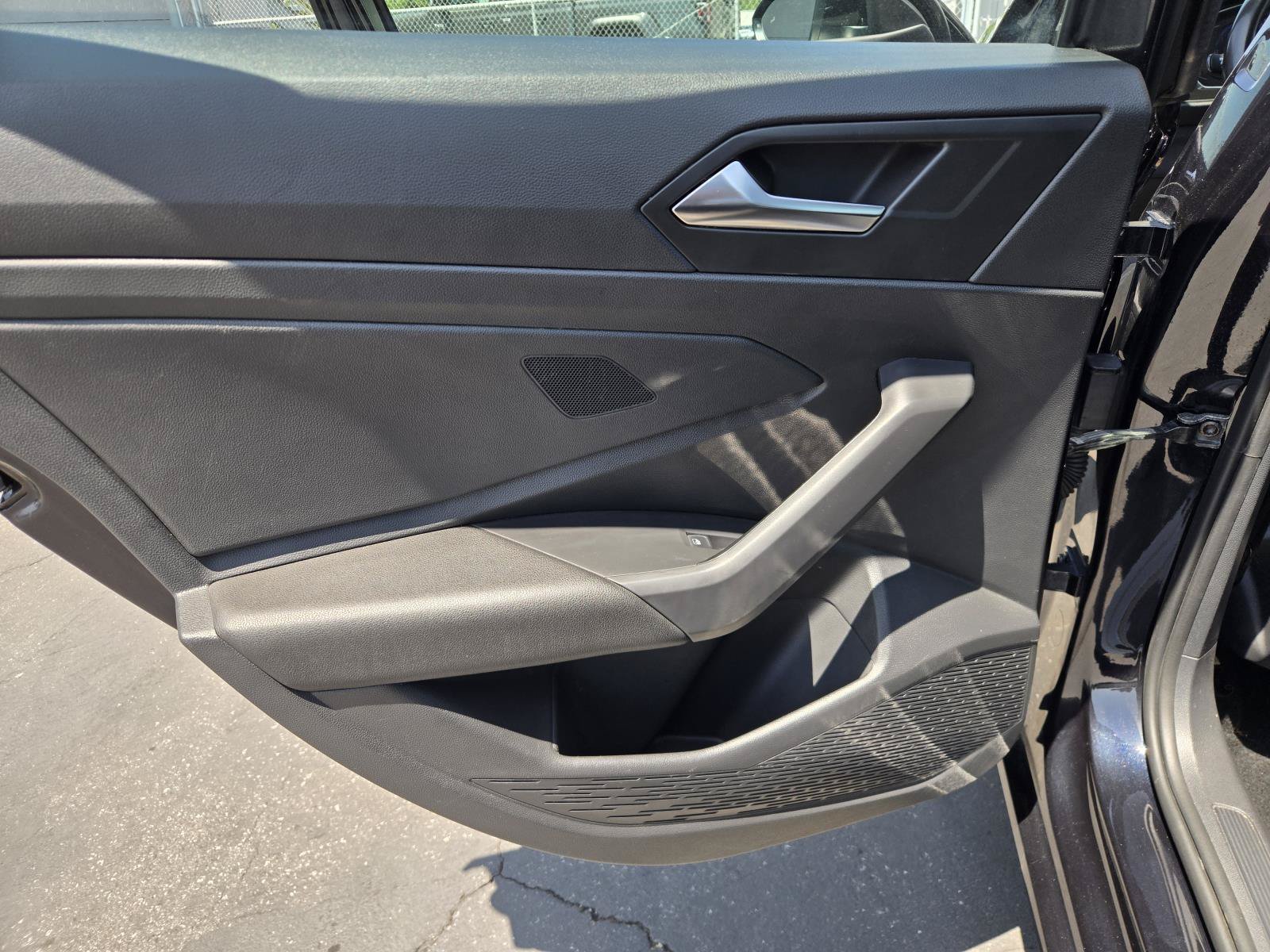 Used 2019 Volkswagen Jetta SEL Premium FWD image 26