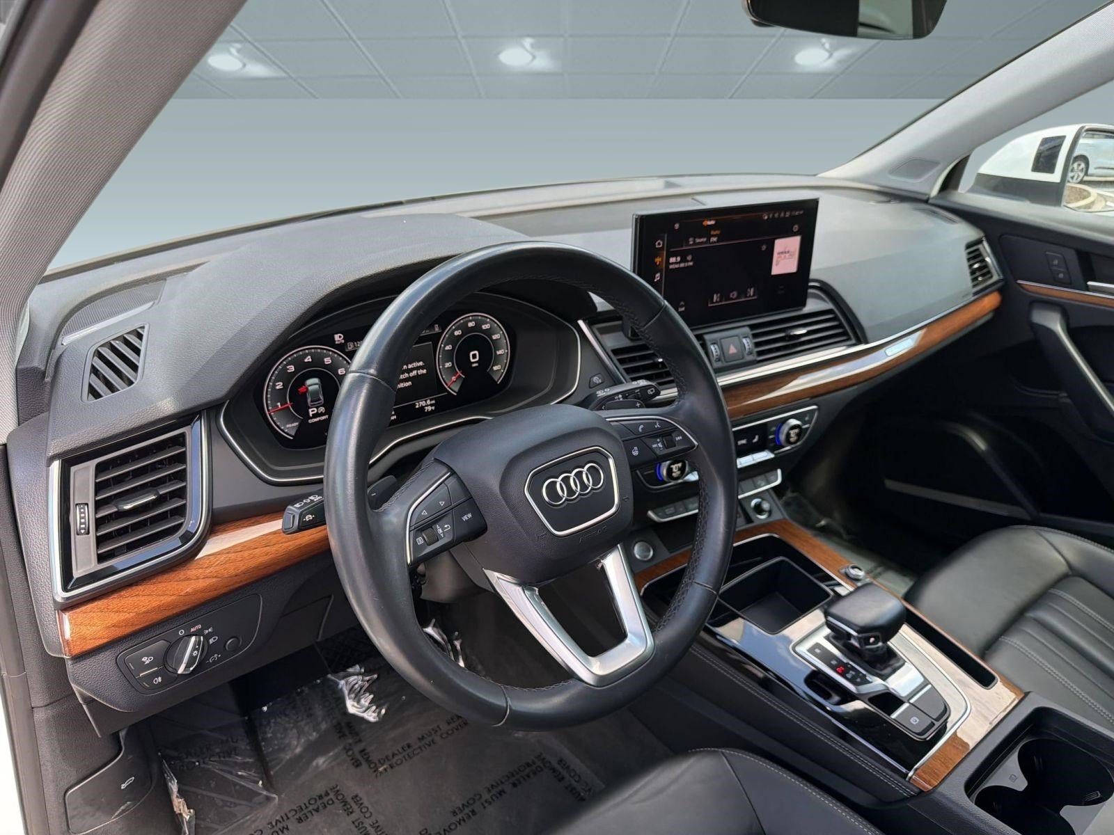 Used 2023 Audi Q5 2.0T Premium Plus w/ Premium Plus Package AWD/4WD image 4