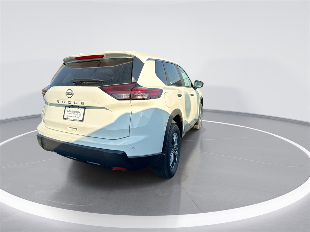 New 2026 Nissan Rogue S image 8