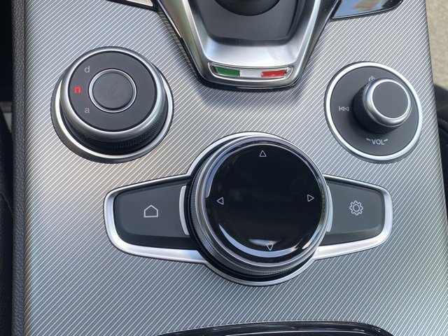 New 2025 Alfa Romeo Stelvio Sprint image 35