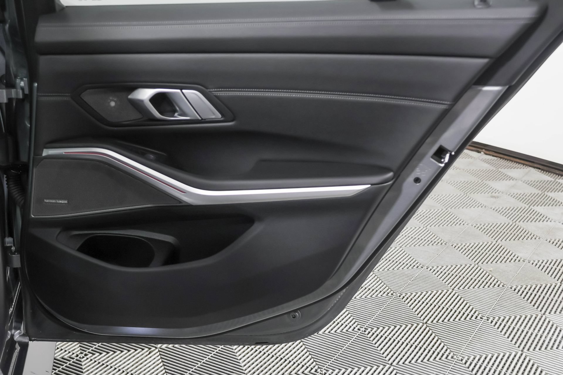 Used 2025 BMW M3 w/ Executive Package RWD image 44