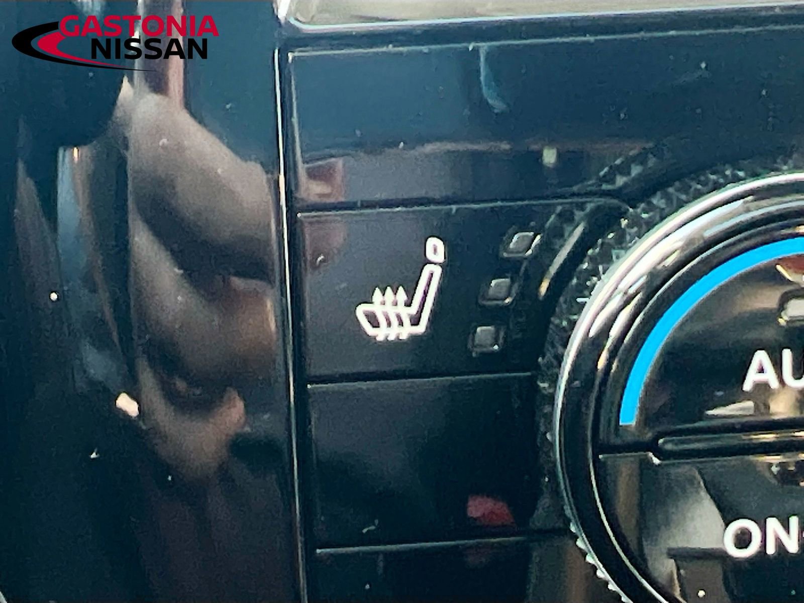 Used 2023 Nissan Rogue SL w/ SL Premium Package image 27