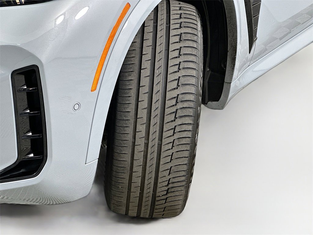 Used 2024 BMW X5 xDrive40i w/ M Sport Package image 25