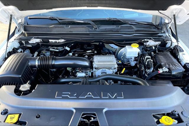 Used 2024 RAM 1500 Limited image 9