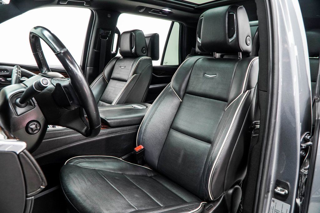 Used 2021 Cadillac Escalade Premium Luxury image 44