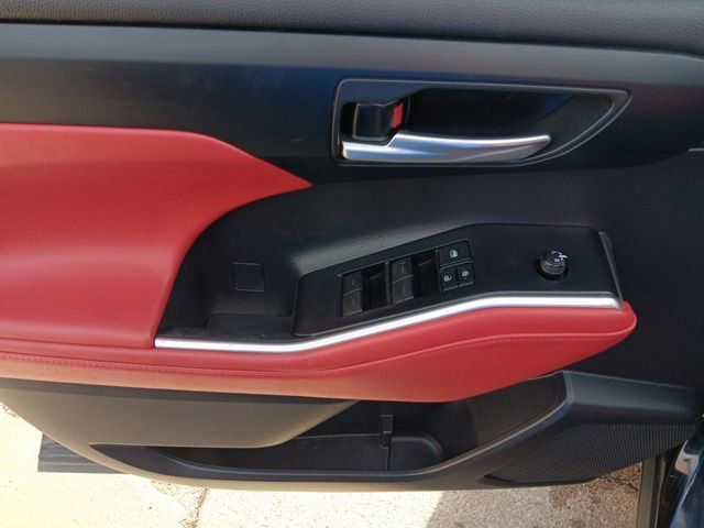 Used 2021 Toyota Highlander XSE image 23