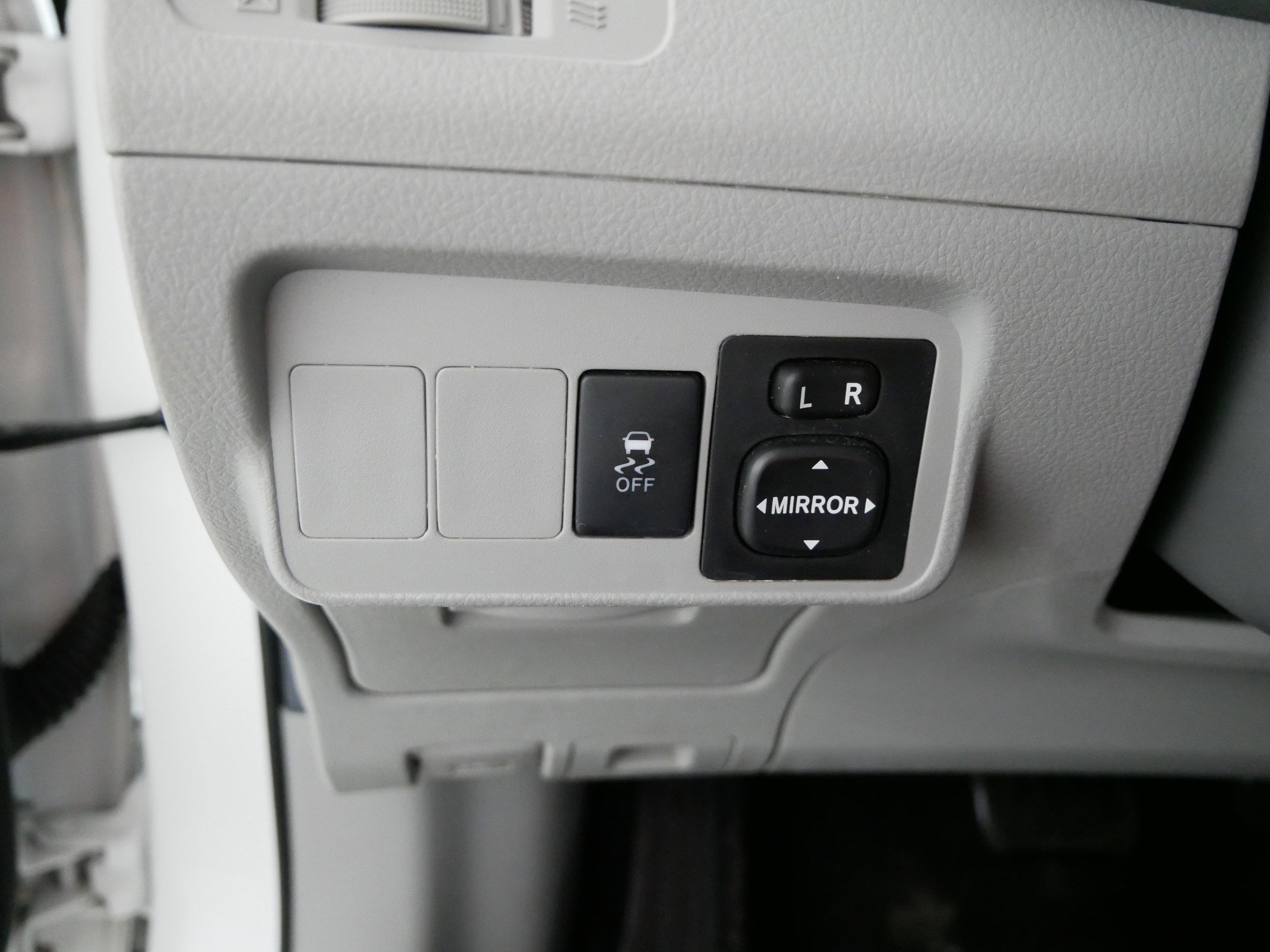 Used 2010 Toyota Corolla LE image 26