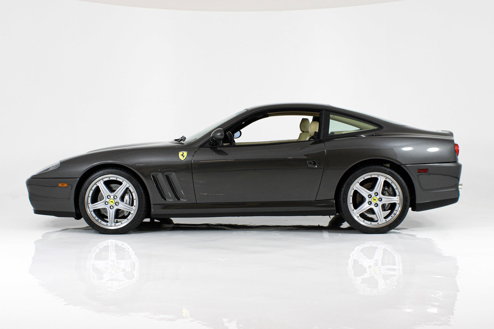 Used 2003 Ferrari 575M Maranello RWD image 3
