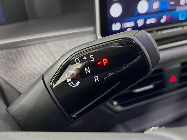 New 2026 Volkswagen Tiguan S AWD/4WD image 16