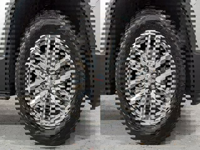 Used 2018 GMC Acadia SLE image 46