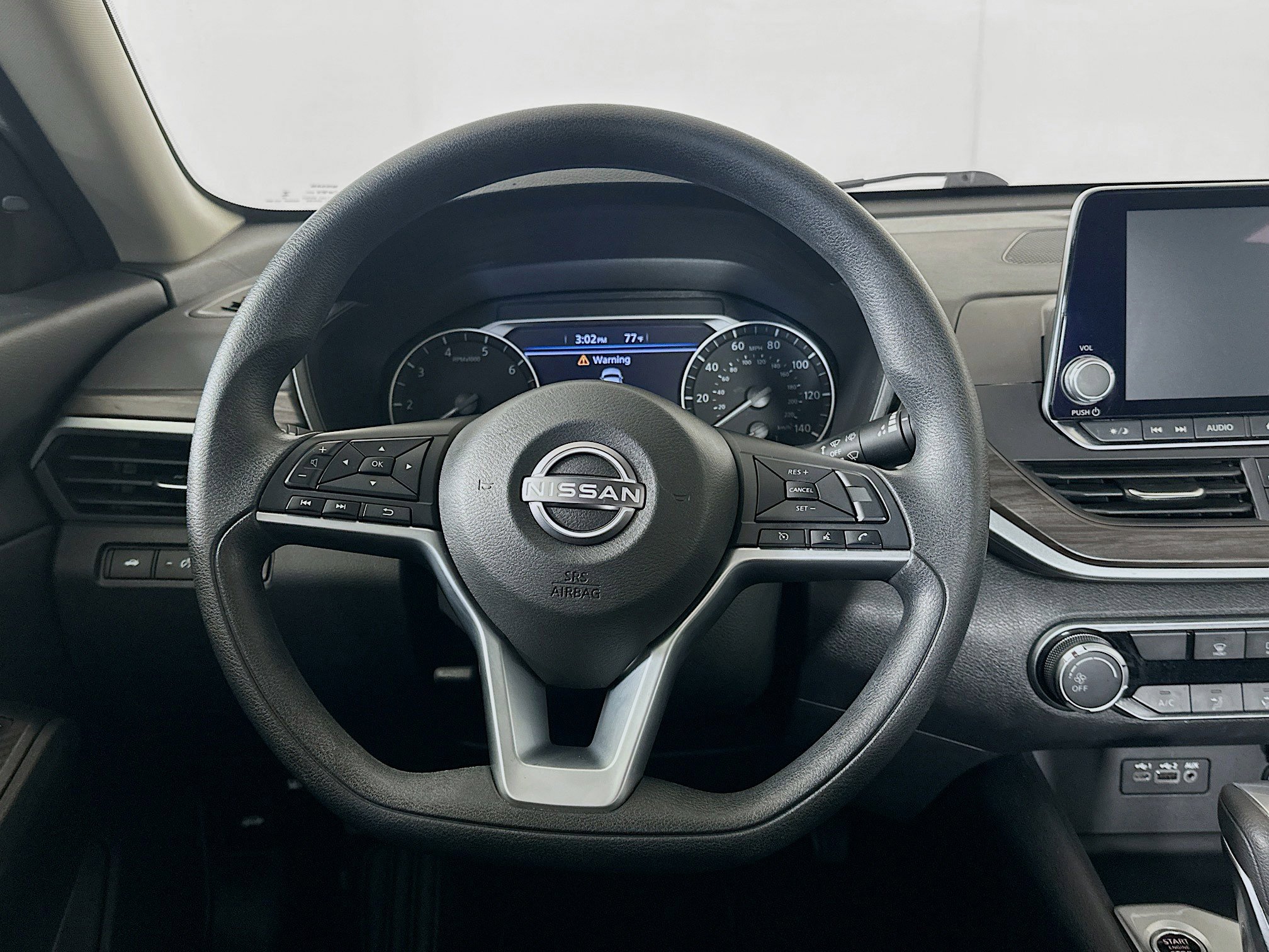 Used 2025 Nissan Altima 2.5 SV FWD image 18
