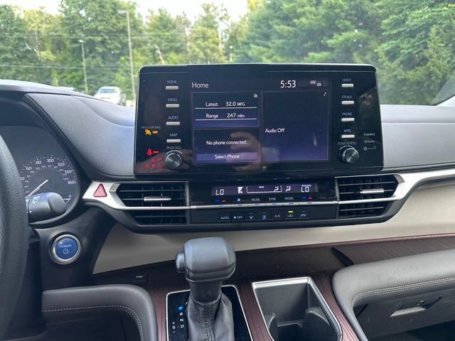 Used 2021 Toyota Sienna LE AWD/4WD image 14