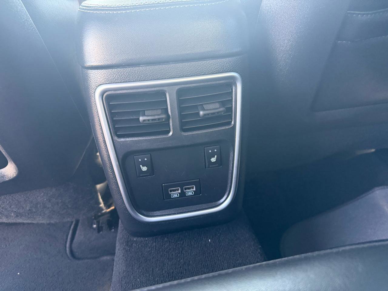 Used 2021 Dodge Charger SXT w/ Leather Interior Group RWD image 15
