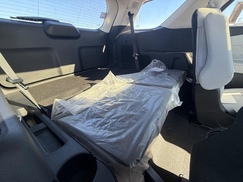 New 2026 Ford Explorer Platinum image 14