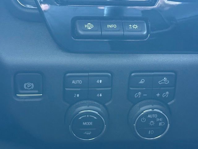 Used 2023 Chevrolet Silverado 1500 ZR2 w/ Technology Package image 36