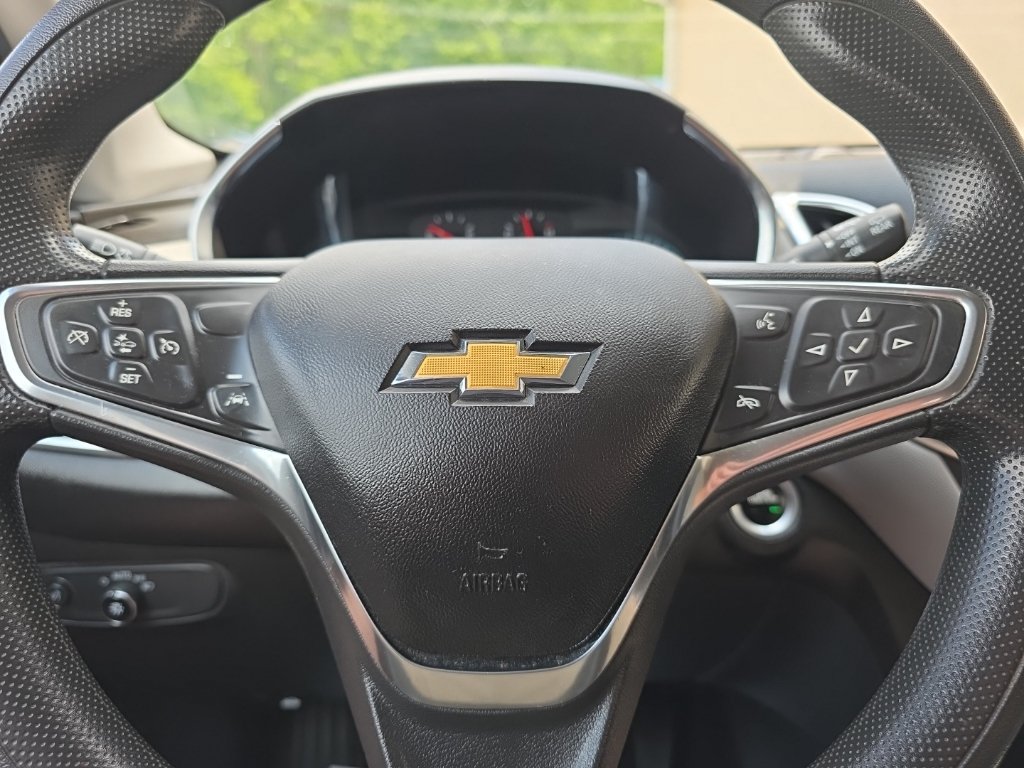 Used 2020 Chevrolet Equinox LS w/ LS Convenience Package AWD/4WD image 17