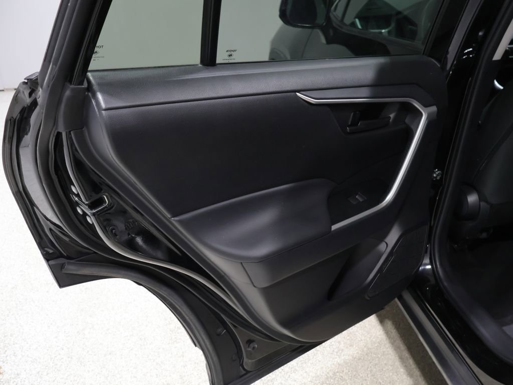 Used 2024 Toyota RAV4 LE image 18